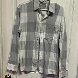 Hollister Gray and White Casual Button Down Shirt